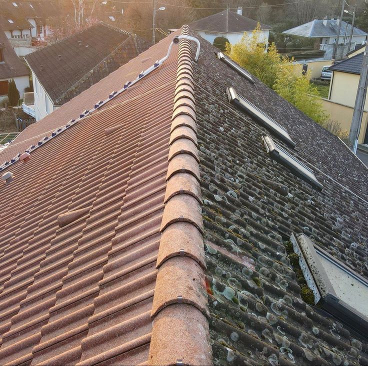 nettoyage démoussage toiture tuiles